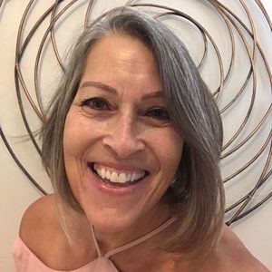 Meet your Posher, Lynn